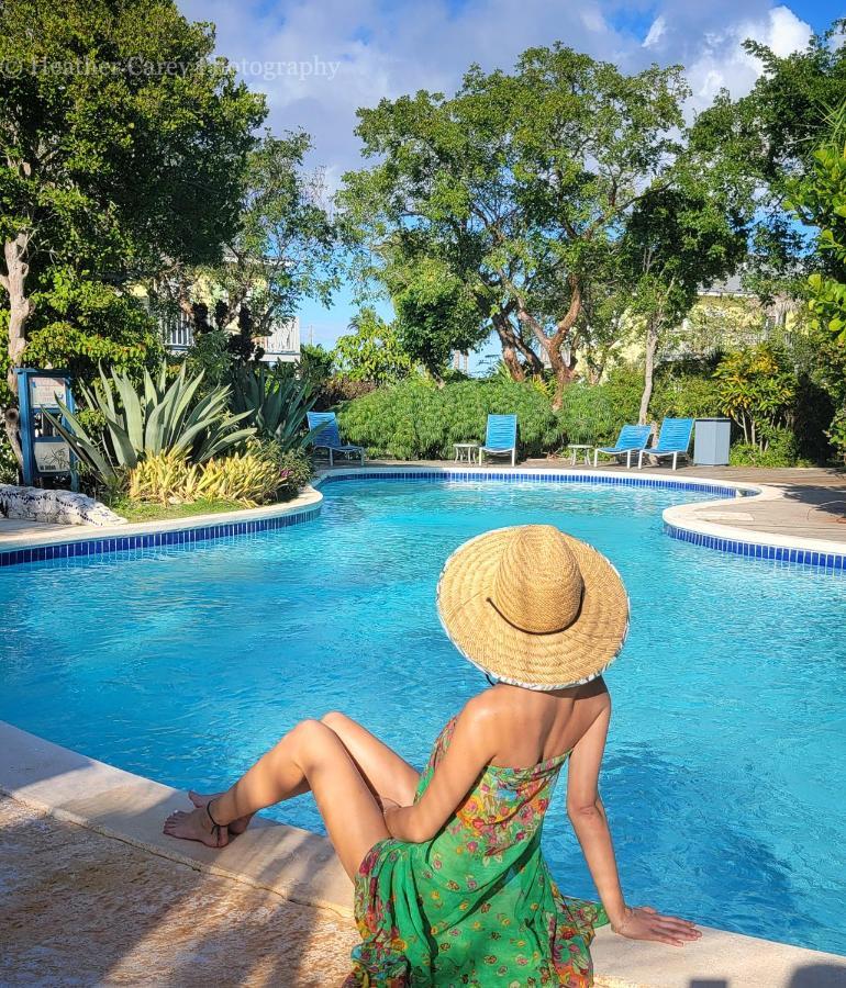 Aparthotel Pineapple Fields Governor S Harbour Exterior foto