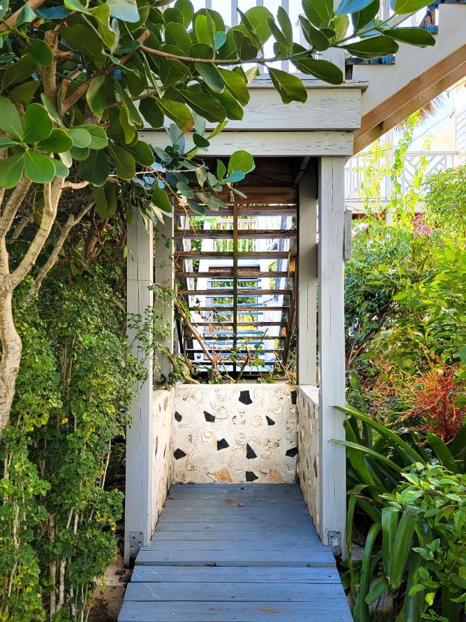 Aparthotel Pineapple Fields Governor S Harbour Exterior foto